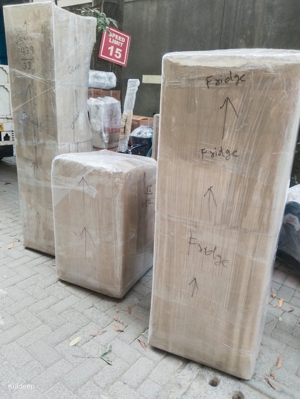 Truck loading with safety belts